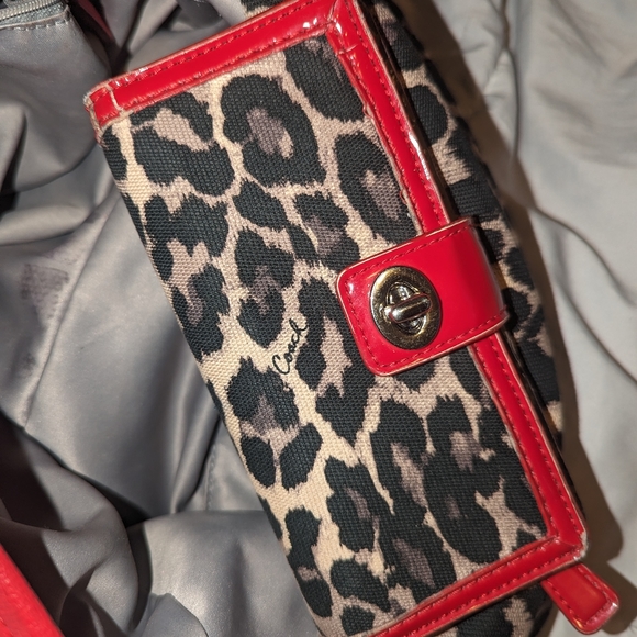 Coach bag red and leopard print with matching wallet - Picture 14 of 16